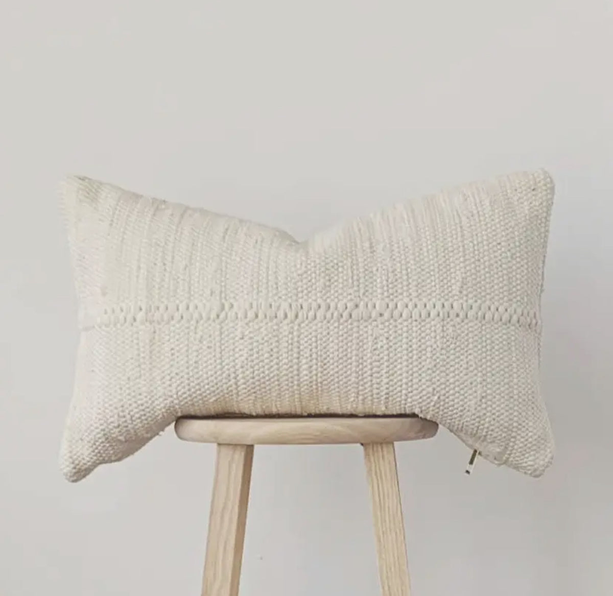 PILLOWPIA Chindi lumbar pillow